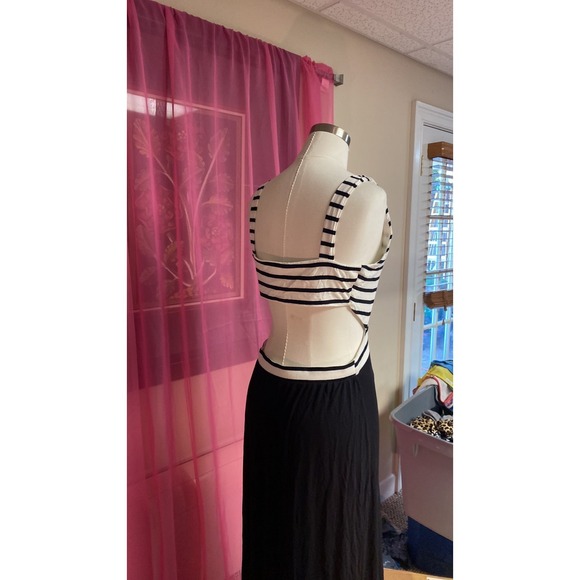 venus‎ dress - Picture 4 of 8